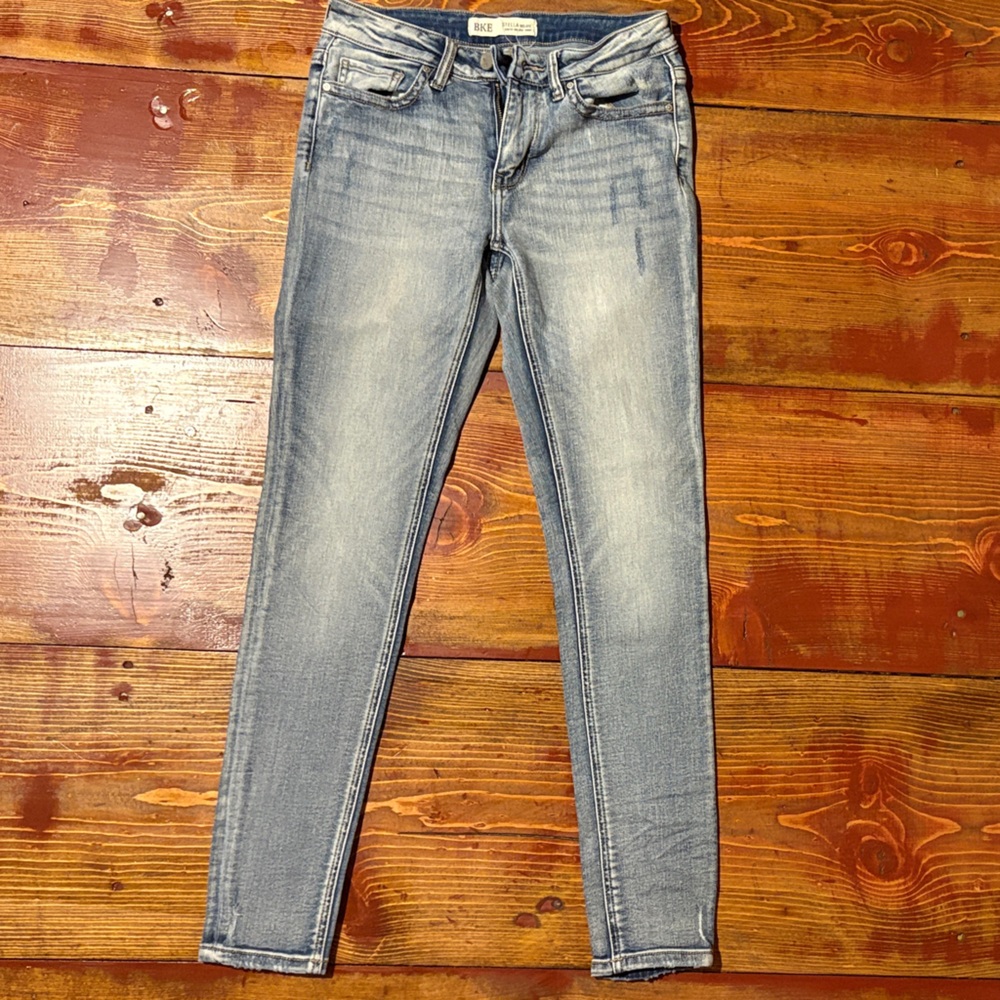 BKE Stella Mid Rise Light Wash Skinny Jeans